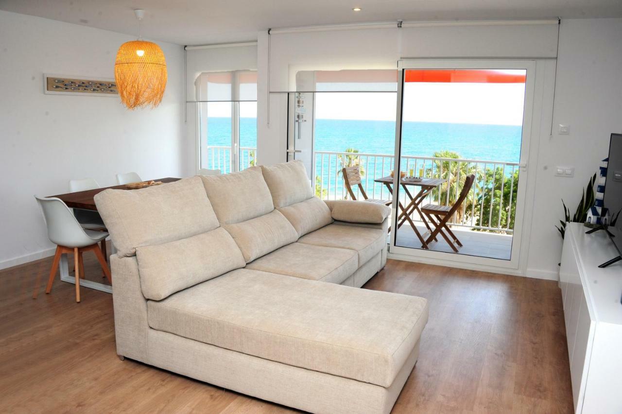 Apartamento Frente Al Mar Canet De Mar Kültér fotó